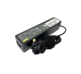 Fujitsu 65W - 2,5 adaptér