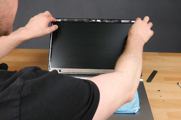 HP laptop sa nezapína
