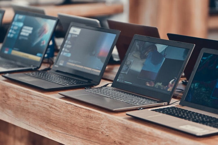 Laptop aanbieding