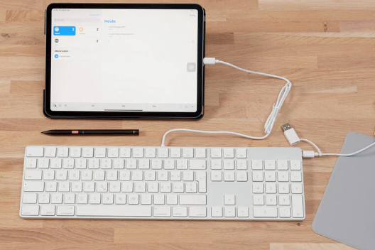 usb c klávesnica